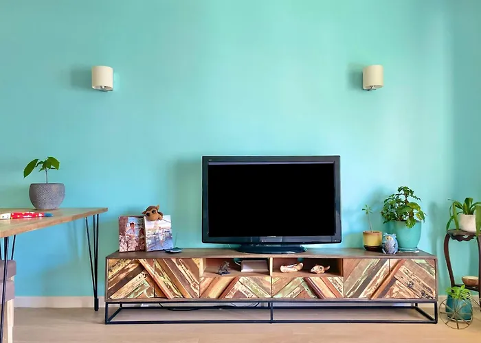 Palm Apartment *